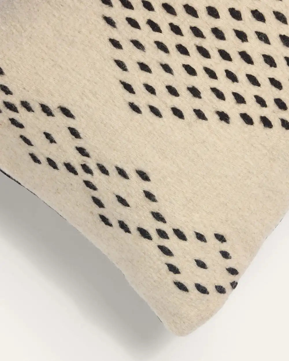 MIL DIAMONDS LUMBAR PILLOW