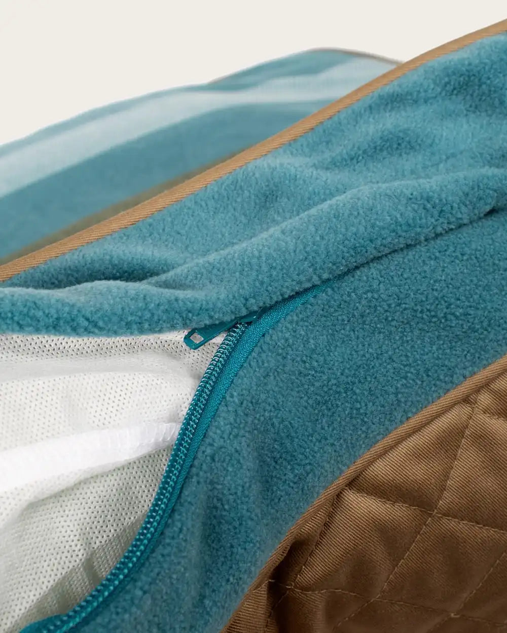 CABIN STRIPE PET BED - NAPPER