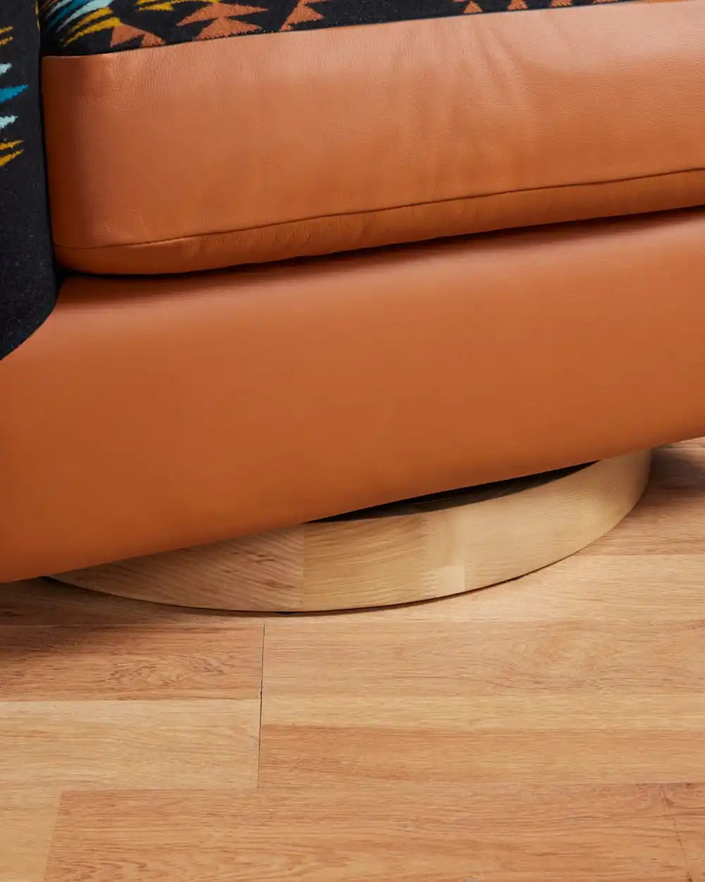 RANCHO ARROYO BARREL CHAIR
