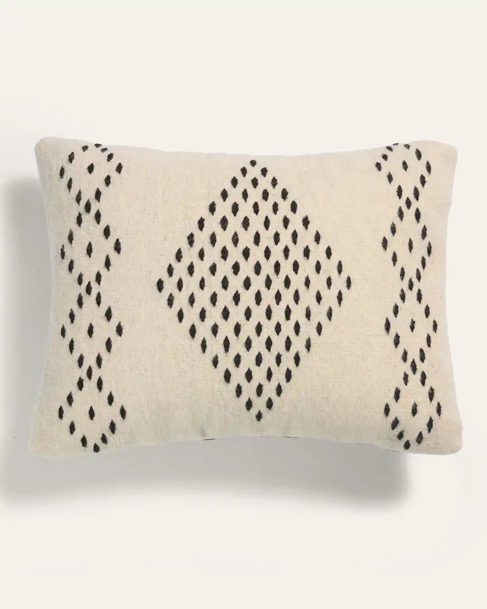 MIL DIAMONDS LUMBAR PILLOW