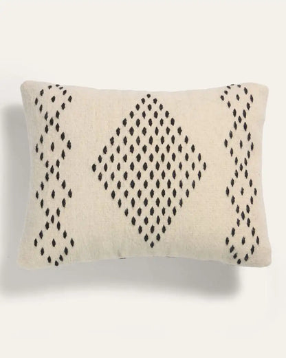 MIL DIAMONDS LUMBAR PILLOW