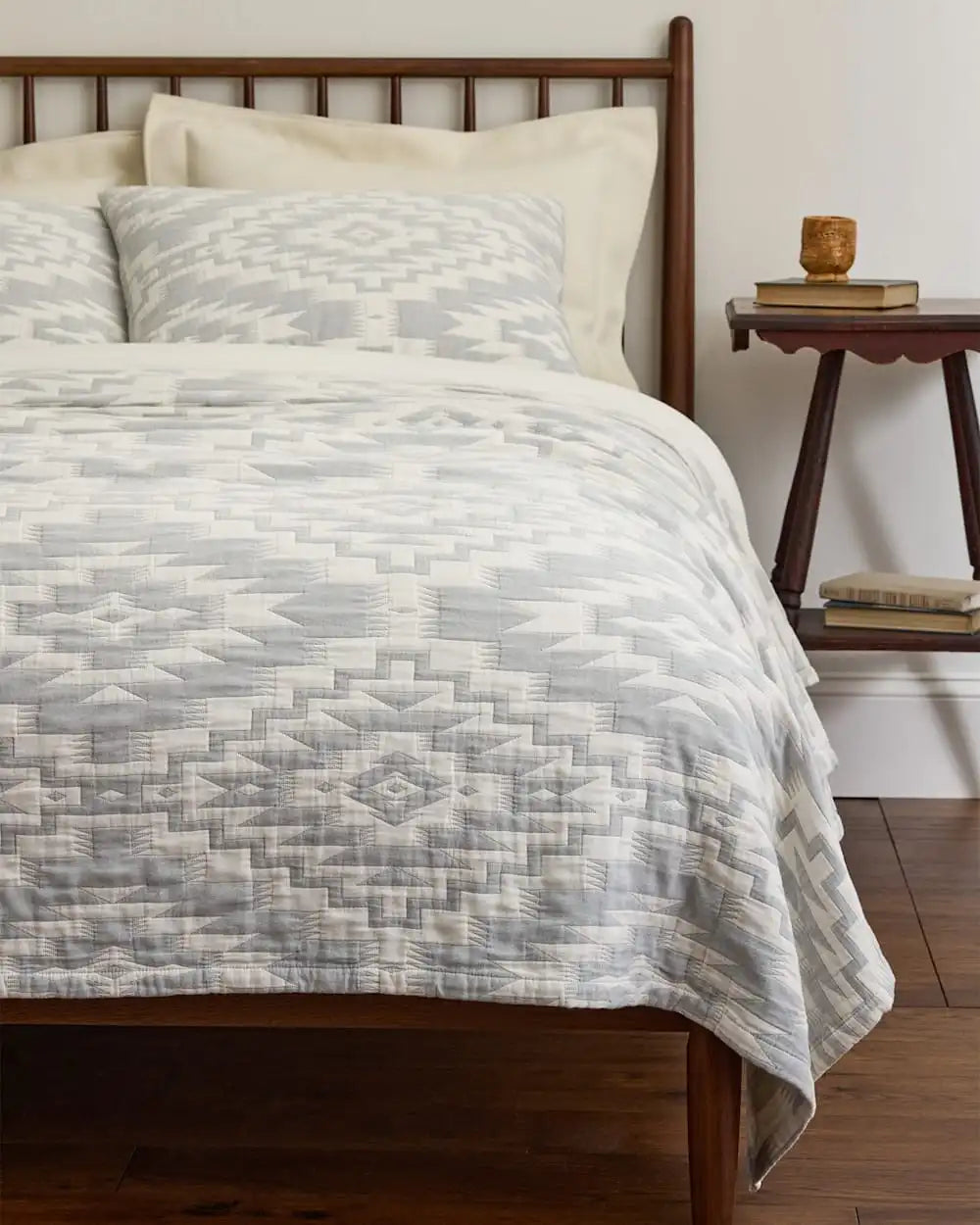 MESILLA COTTON MATELASSE COVERLET SET