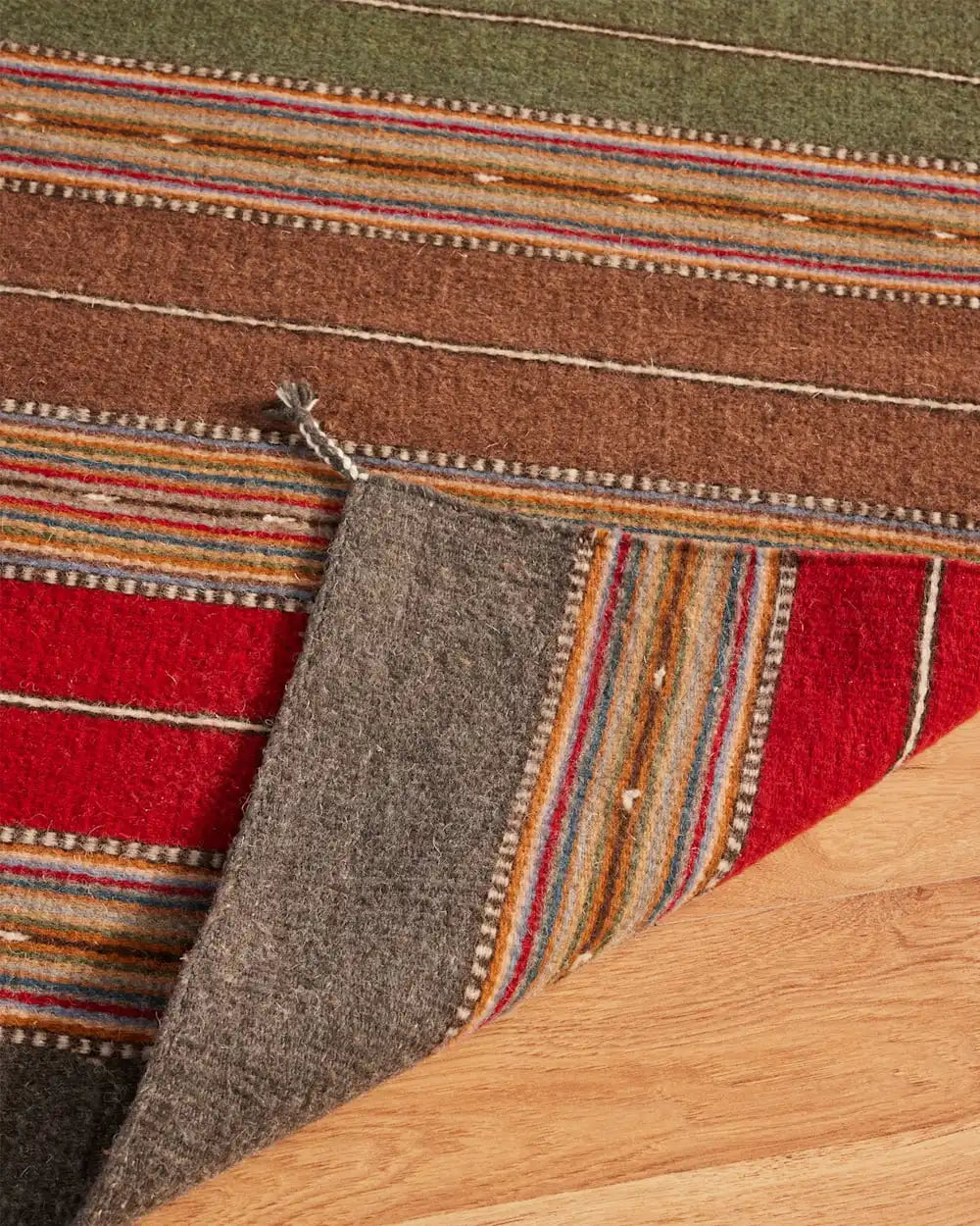 COLLARES RUG