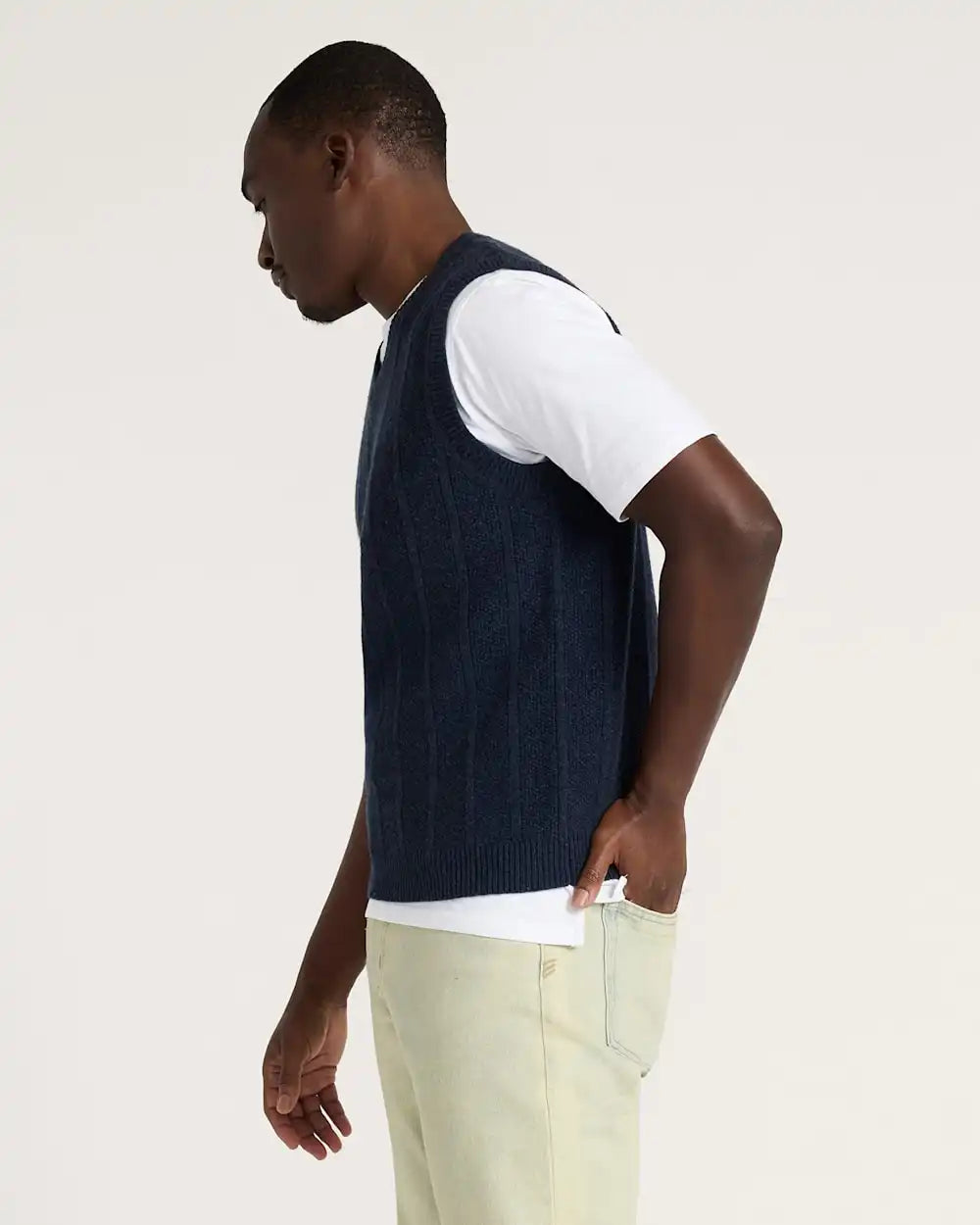 MEN'S MIXED STITCH MERINO SWEATER VEST