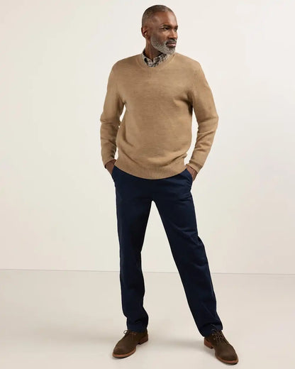 MEN'S MERINO V-NECK SWEATER