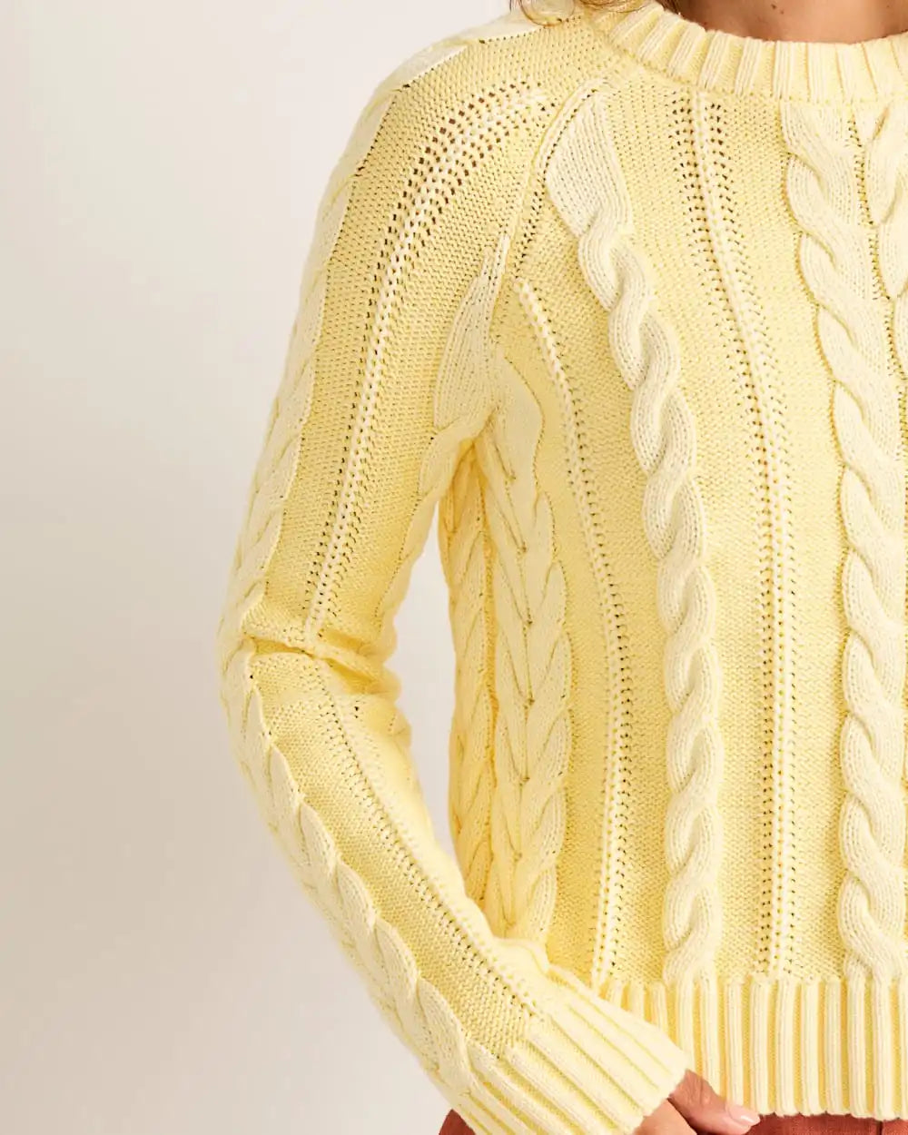 WOMEN'S COTTON CABLE SWEATER
