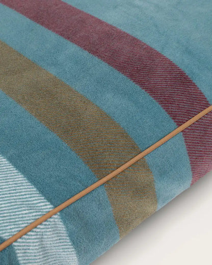 CABIN STRIPE PET BED - NAPPER