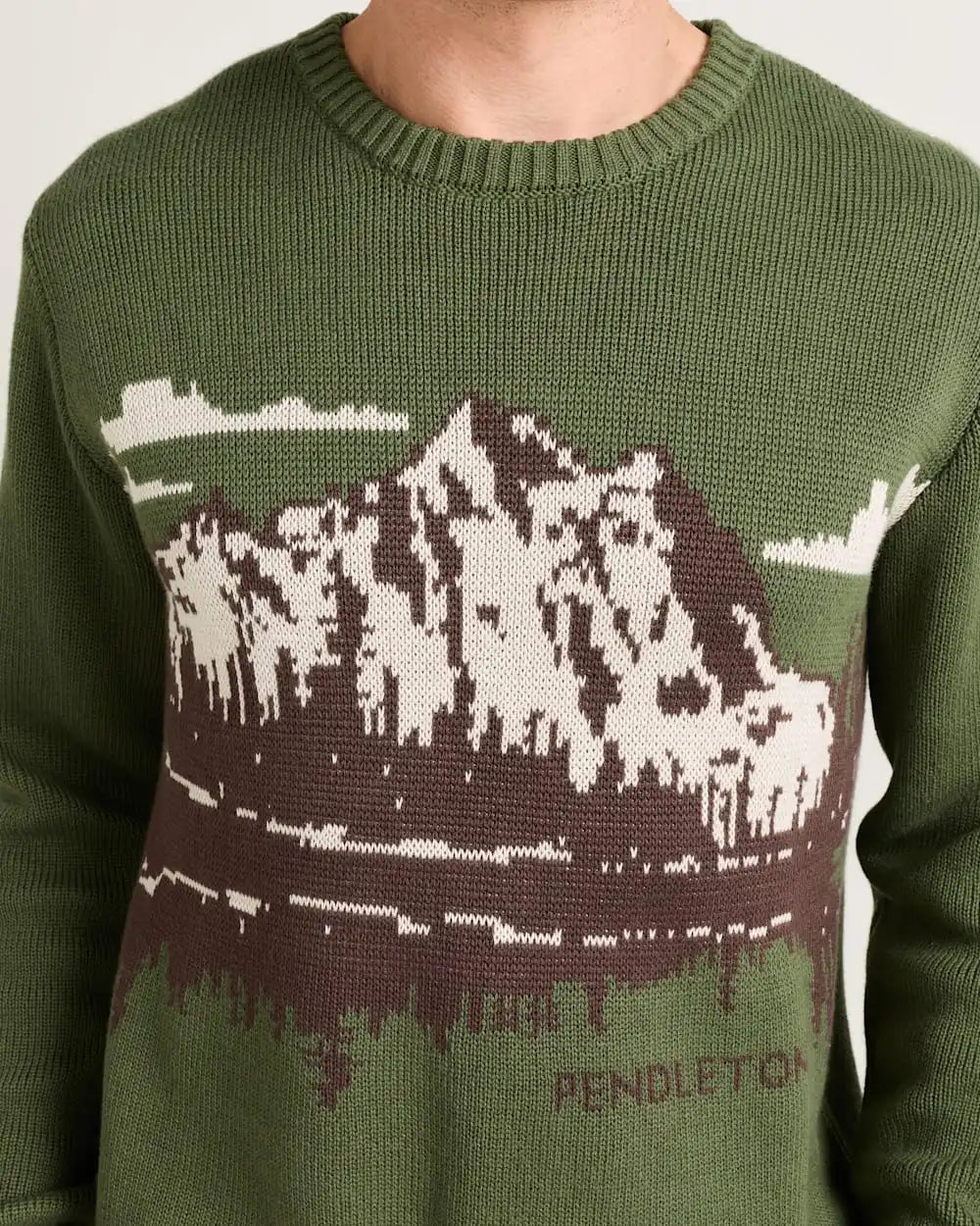 MEN'S LAKE SCENE COTTON SWEATER