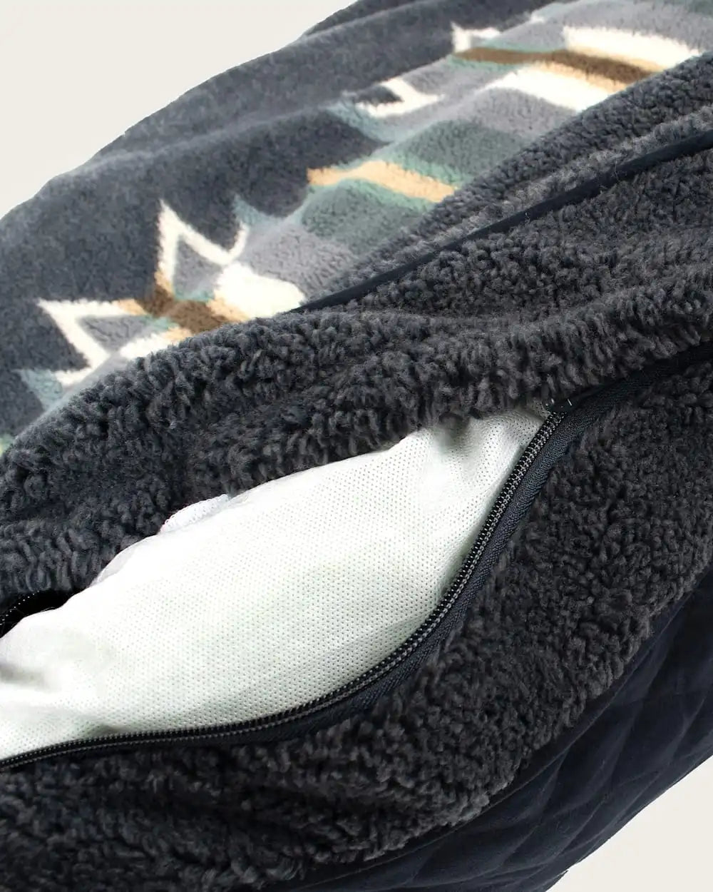 WYETH TRAIL PET BED - NAPPER