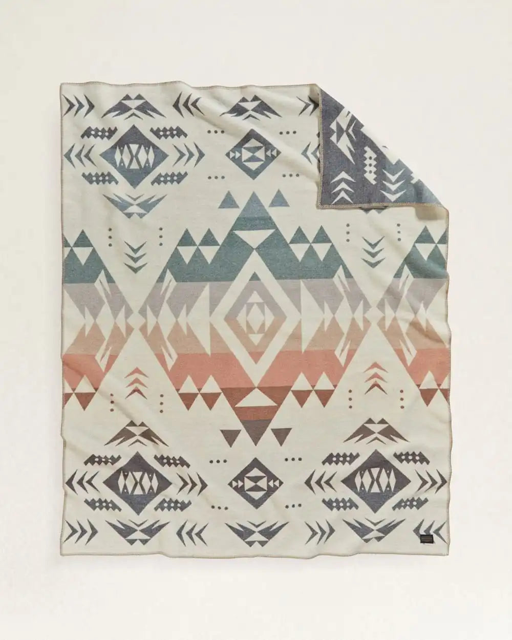 AGATE BEACH BLANKET