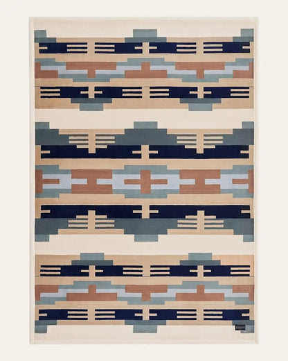 PLUSH REVERSIBLE THROW