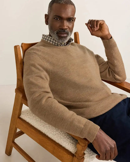 MEN'S MERINO V-NECK SWEATER