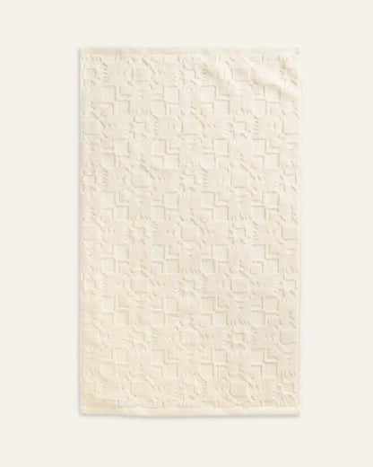 SCULPTED TOWEL COLLECTION