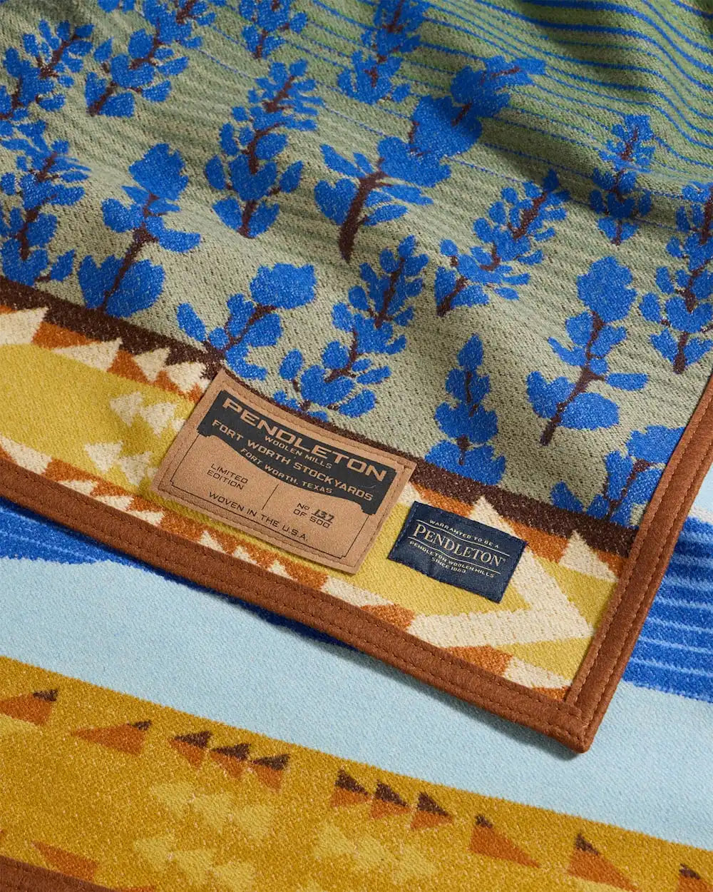 LONGHORN BLUEBELLS THROW