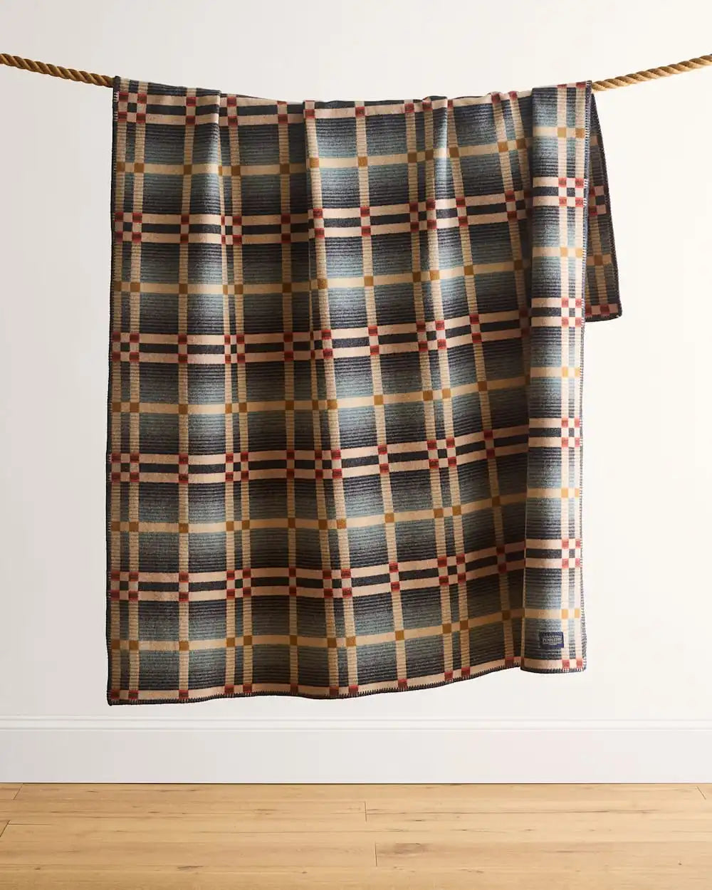 FOUR SQUARE THROW