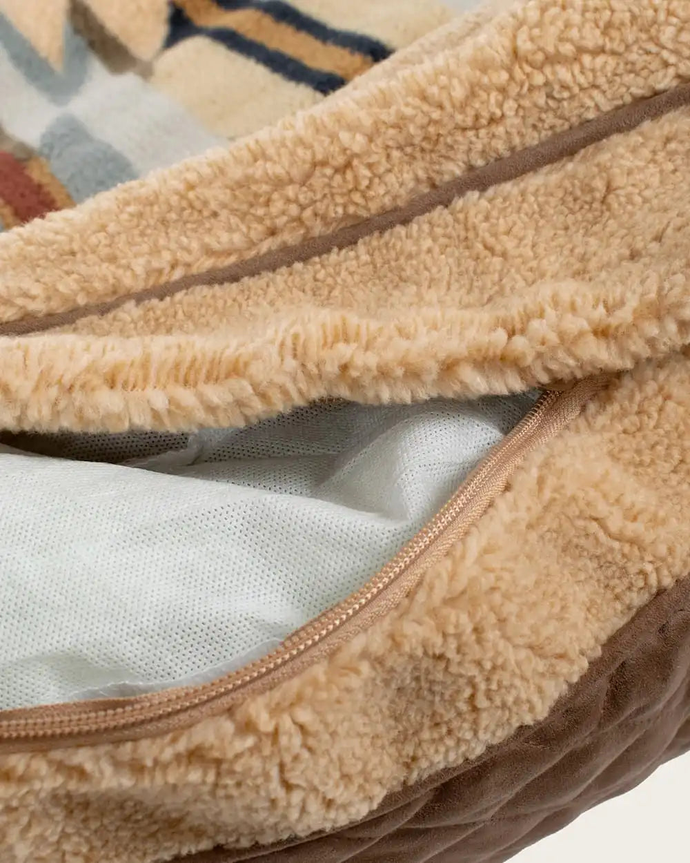 WYETH TRAIL PET BED - NAPPER