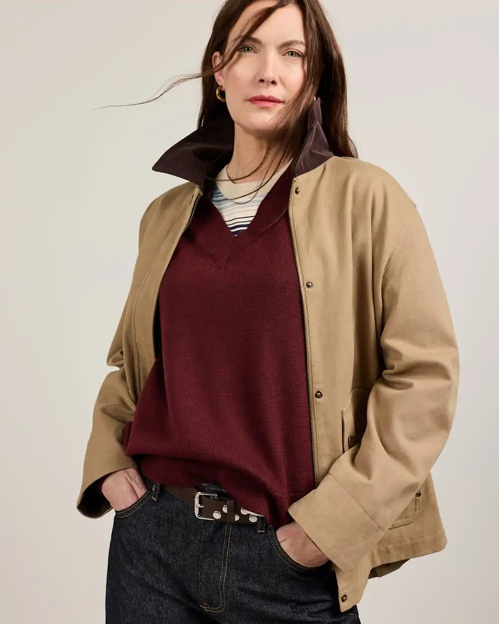 WOMEN'S MERINO V-NECK SWEATER