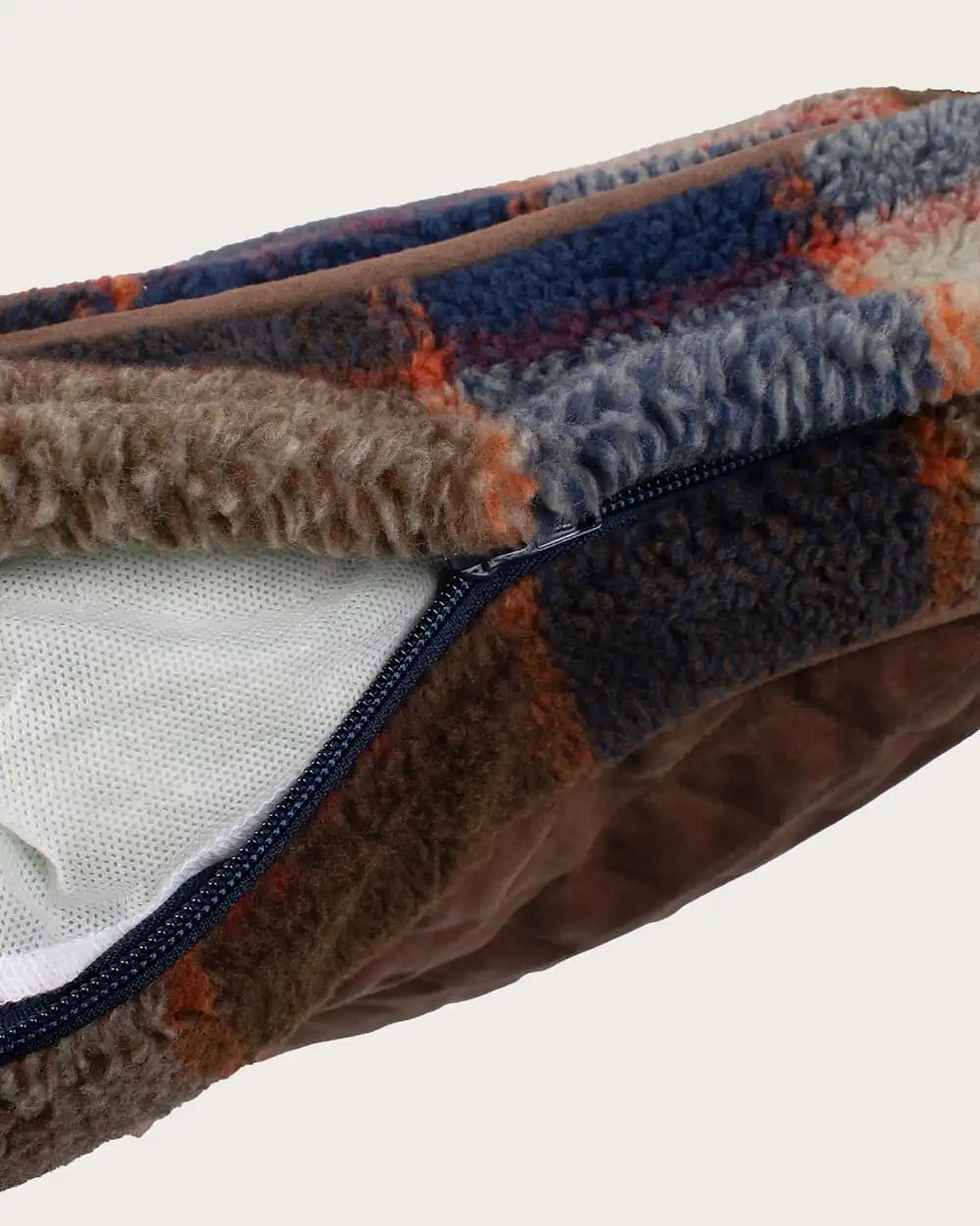 MOUNTAIN PLAID PET BED - NAPPER