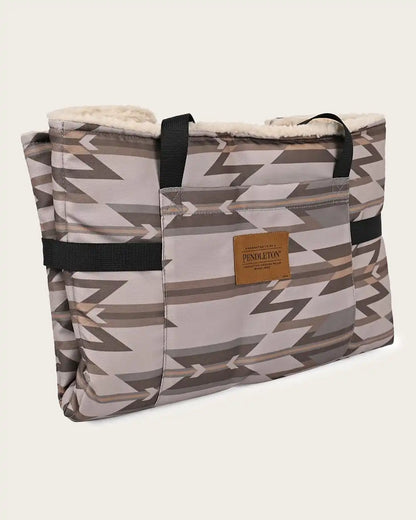 WYETH TRAIL PET TRAVEL BED