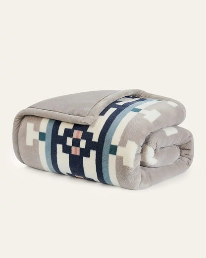 PLUSH REVERSIBLE THROW