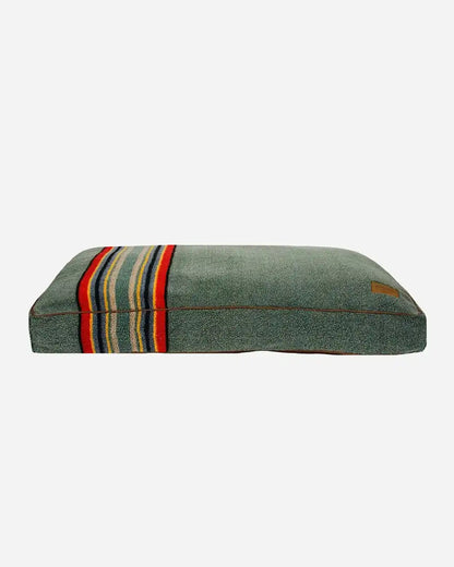 YAKIMA CAMP PET BED - NAPPER