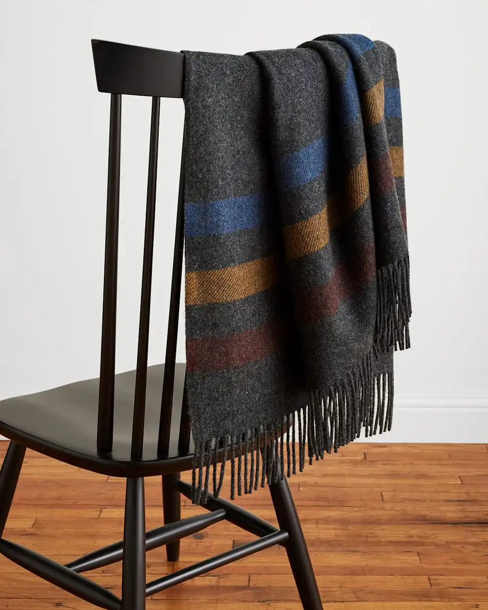 ECO-WISE WOOL FRINGED THROW