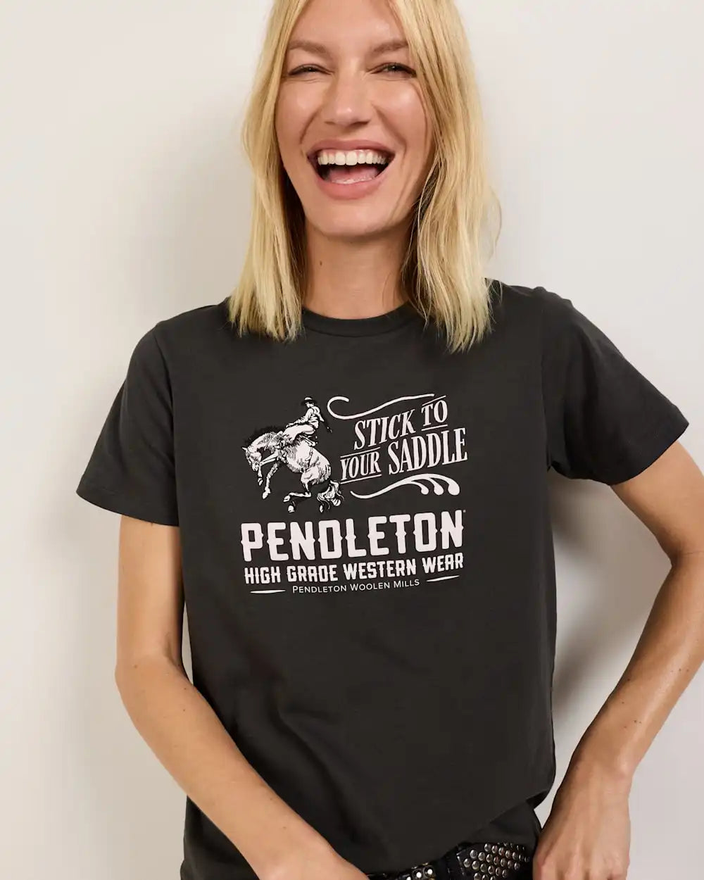 WOMEN'S STICK TO YOUR SADDLE GRAPHIC TEE