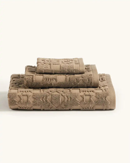 SCULPTED TOWEL COLLECTION