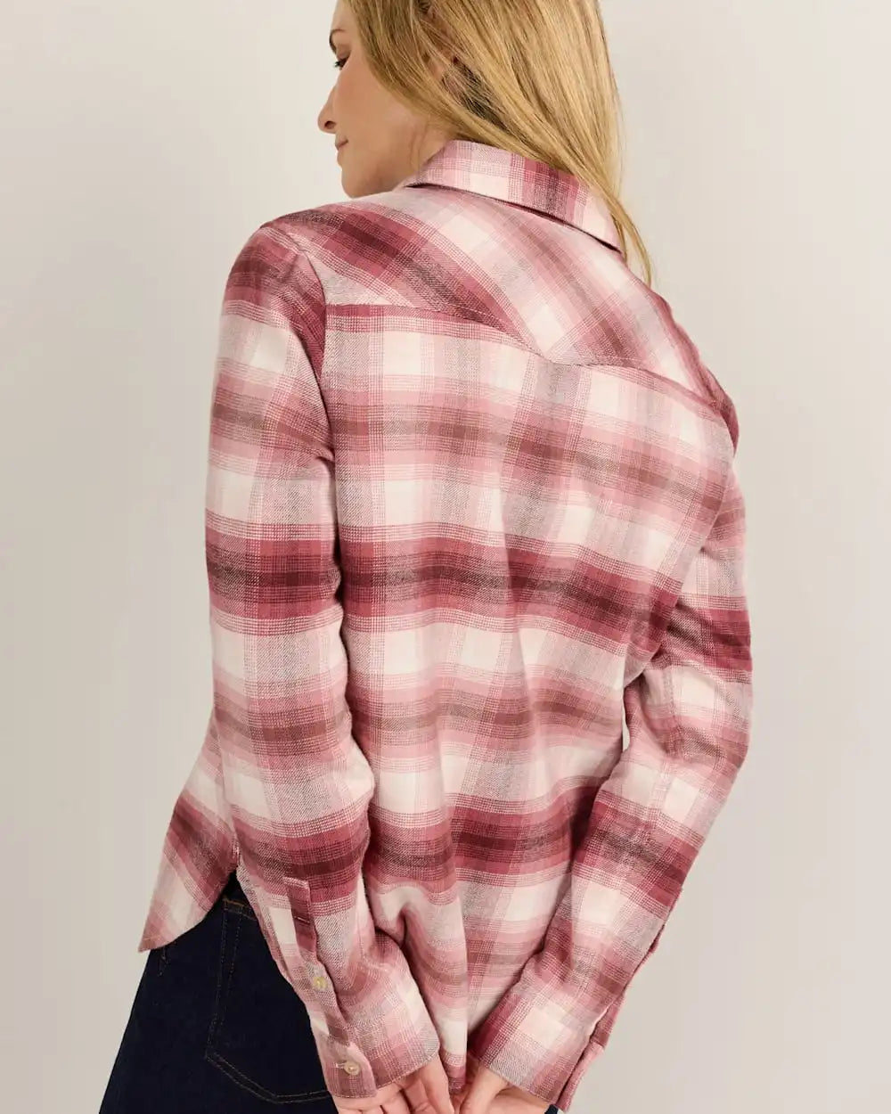 WOMEN'S PLAID PERFECT TWO POCKET FLANNEL SHIRT