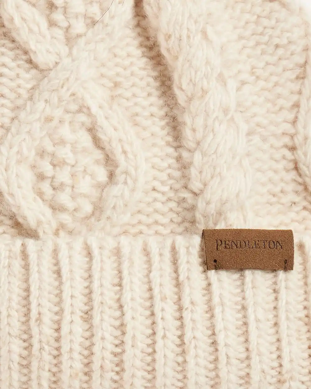 CABLE KNIT POM BEANIE