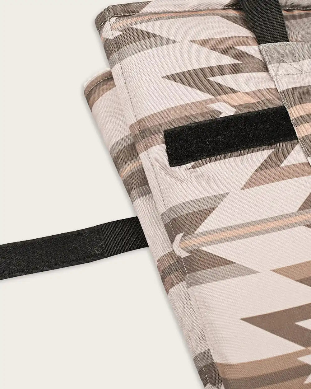 WYETH TRAIL PET TRAVEL BED