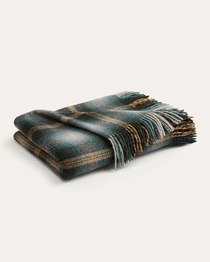 MOTOR ROBE THROW WITH LEATHER CARRIER