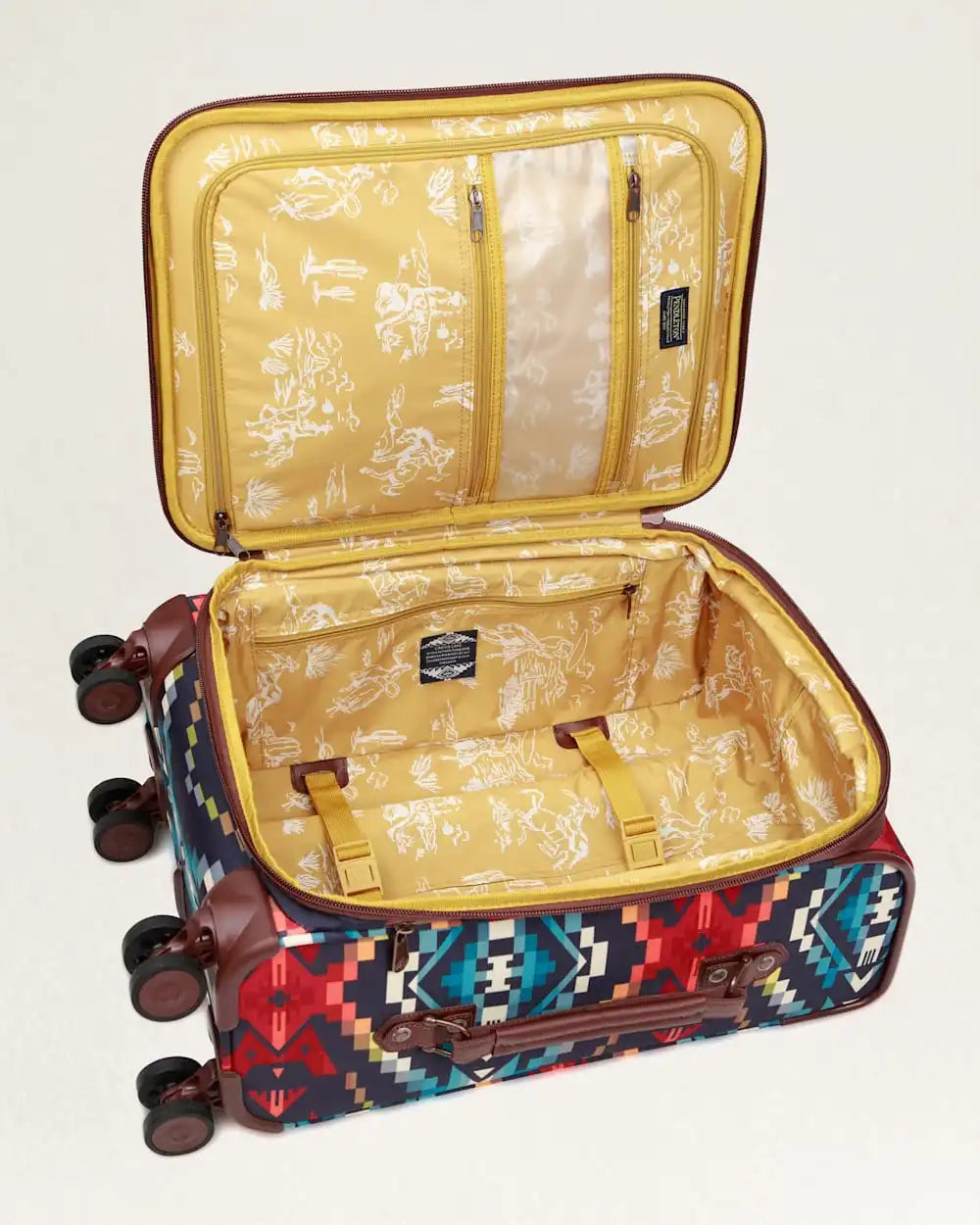 CARICO LAKE 20" SOFTSIDE SPINNER LUGGAGE