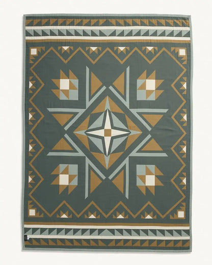 QUILTED STAR COTTON MATELASSE COVERLET