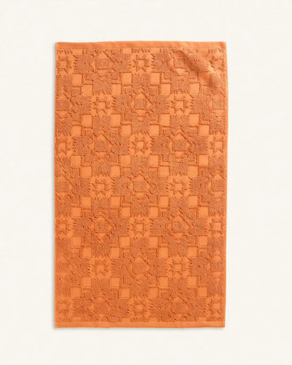 SCULPTED TOWEL COLLECTION