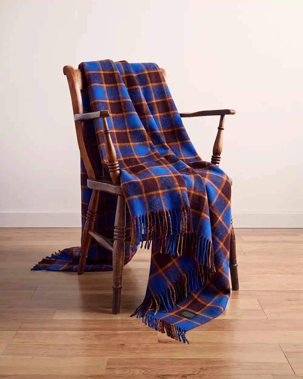 ECO-WISE WOOL FRINGED THROW