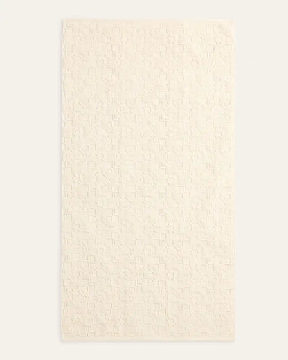 SCULPTED TOWEL COLLECTION