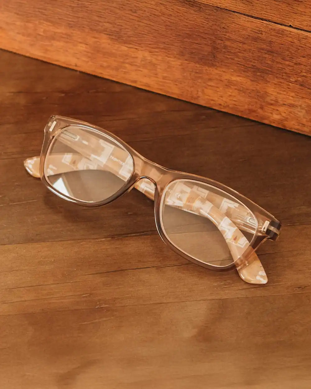 SHWOOD X PENDLETON FRONTIER READERS