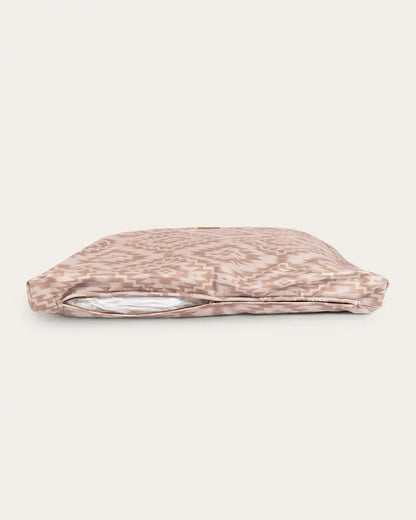 GINGER MESILLA BURROW PET BED