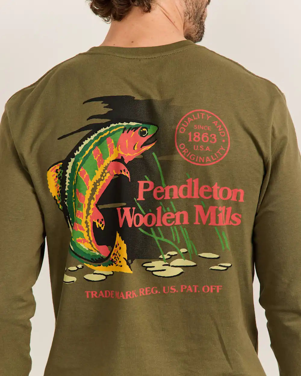 MEN'S LONG-SLEEVE FRESHWATER FISHING GRAPHIC TEE