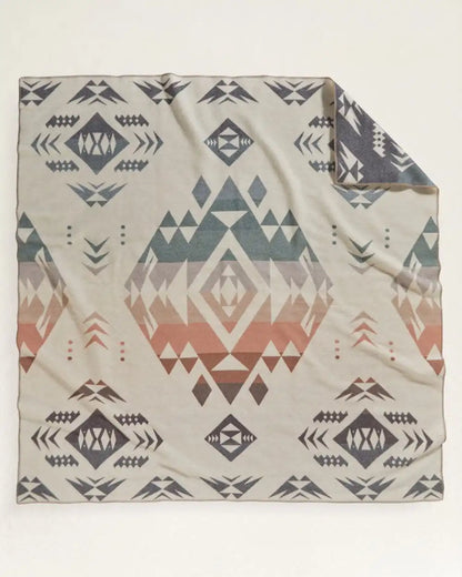 AGATE BEACH BLANKET