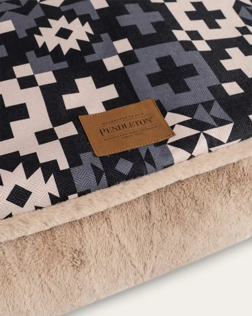 BLUE RIDGE BURROW PET BED