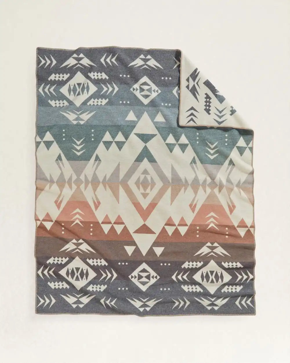 AGATE BEACH BLANKET